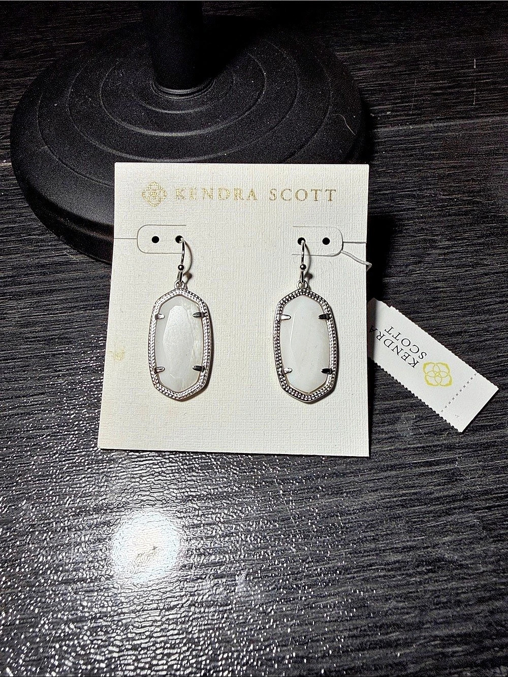 Kendra Scott Dani Silver Drop Earrings in Ivory Mother-of-Pearl NWT